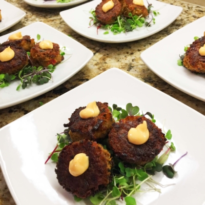 Jumbo Lump Crab Cakes with Sriracha Aioli